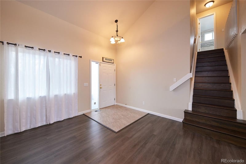 5373 Ukraine Way, Aurora, CO 80015