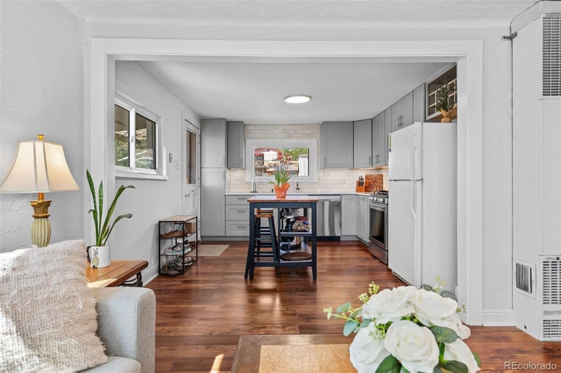 3357 S Zuni St, Englewood, CO 80110