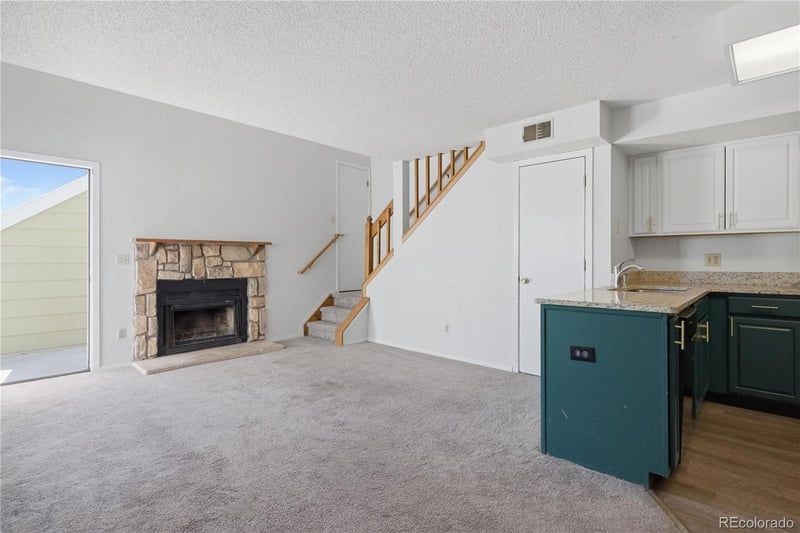 992 Dearborn Way #12, Aurora, CO 80012