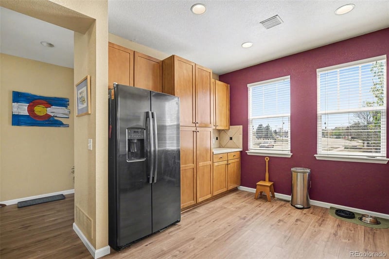 23502 Alabama Dr, Aurora, CO 80018