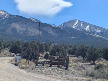 200 Mill Run Rd, Mosca, CO 81146