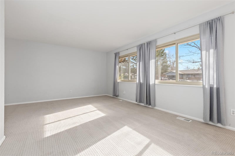 2664 Richfield St, Aurora, CO 80013