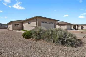 470 S Soaring Eagle Dr, Pueblo, CO 81007