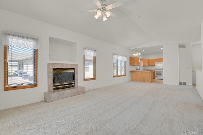 470 Soaring Eagle Dr, Pueblo, CO 81007