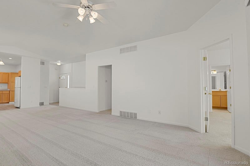 470 Soaring Eagle Dr, Pueblo, CO 81007