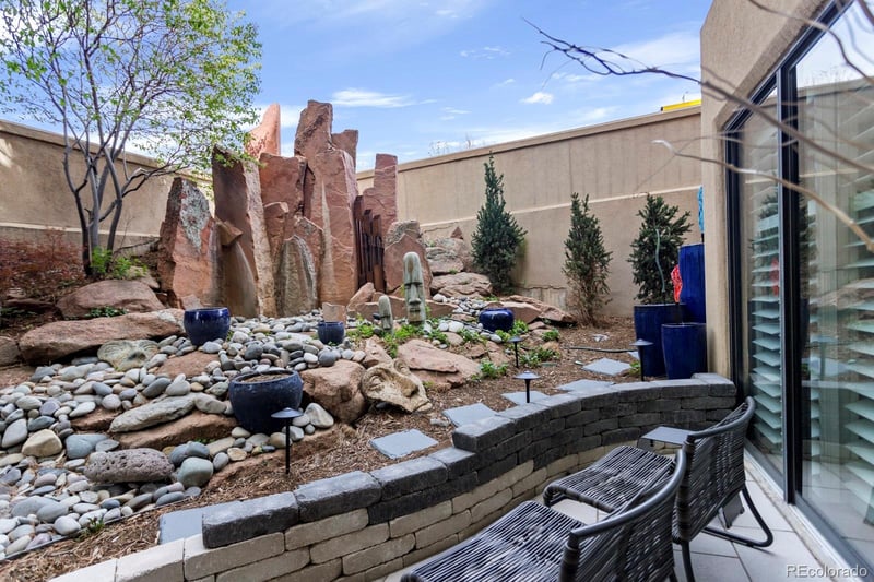 180 Cook St #111, Denver, CO 80206