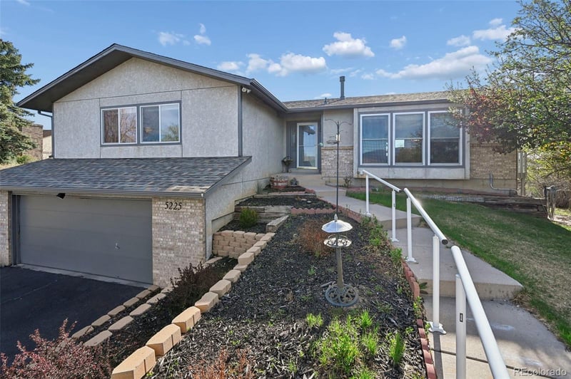 5225 Sapphire Dr, Colorado Springs, CO 80918