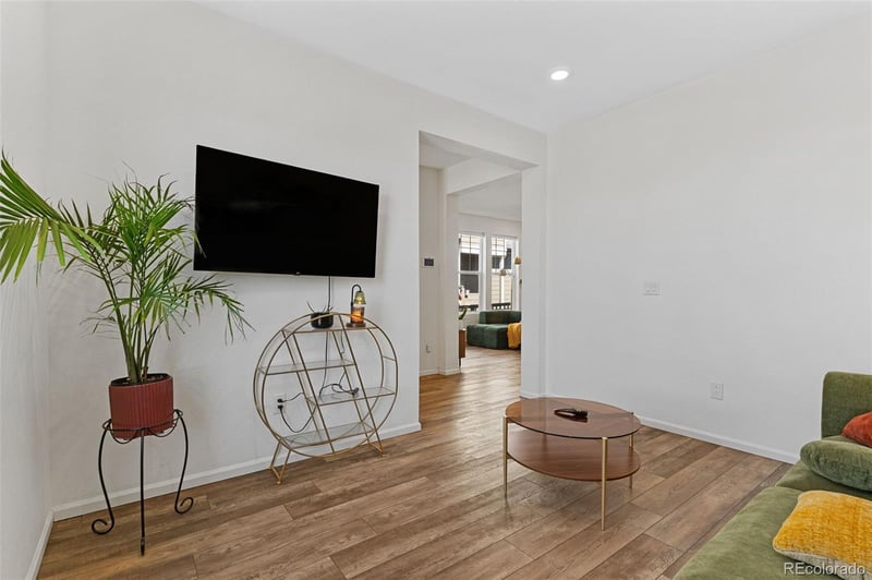 6084 Malta St, Aurora, CO 80019