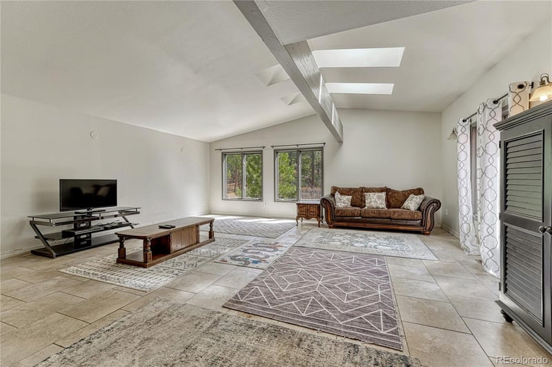 811 Nob Hill Trl, Franktown, CO 80116