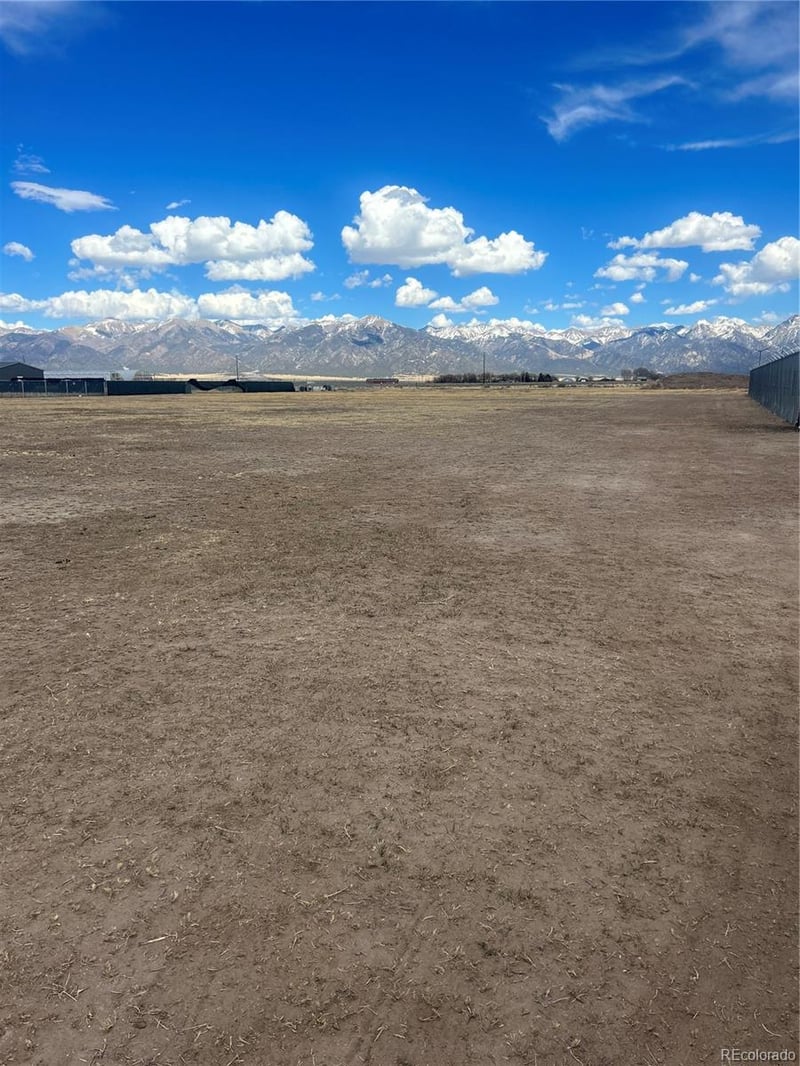 800 S Reigel Ct, Moffat, CO 81143