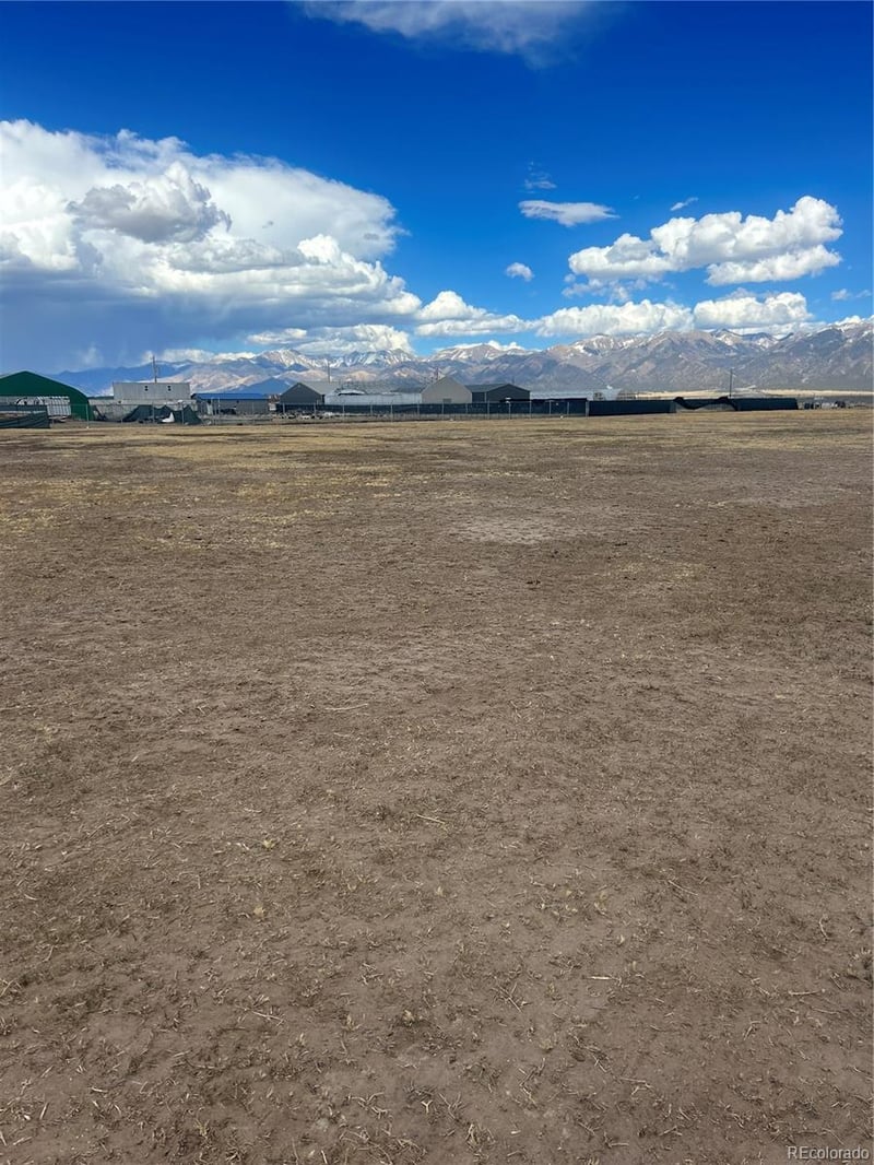 800 S Reigel Ct, Moffat, CO 81143
