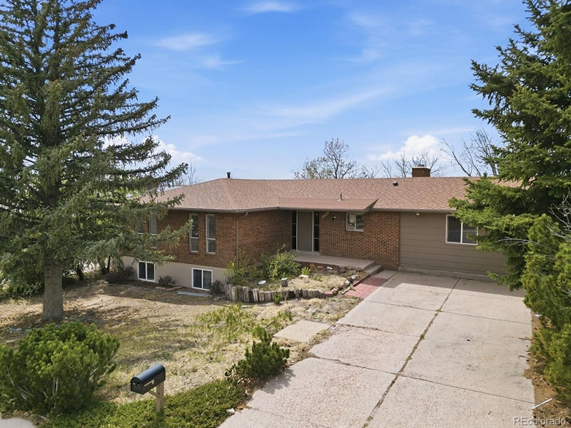 1550 Hiawatha Dr, Colorado Springs, CO 80915