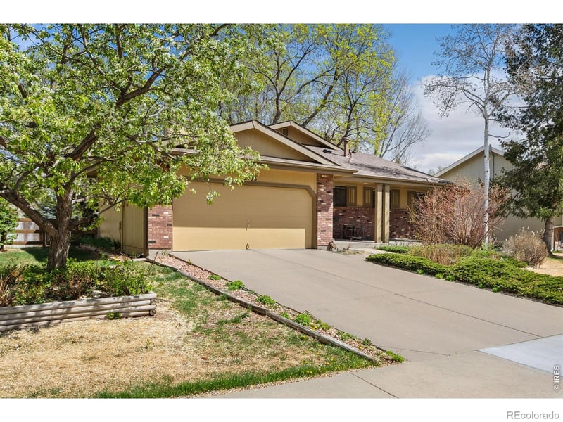 2436 Creekwood Dr, Fort Collins, CO 80525