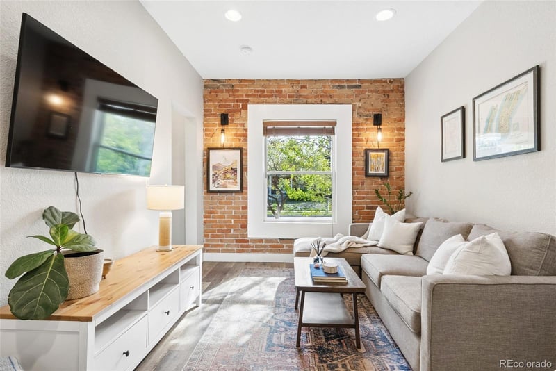 425 Corona St, Denver, CO 80218