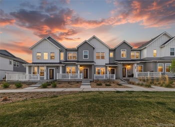 1964 Gold Bug Way, Aurora, CO 80018