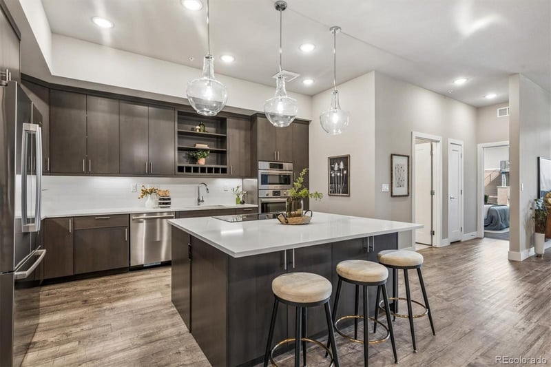 6618 Lowry Blvd #205, Denver, CO 80230