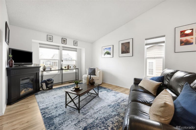 381 Mountain Cloud Cir, Highlands Ranch, CO 80126