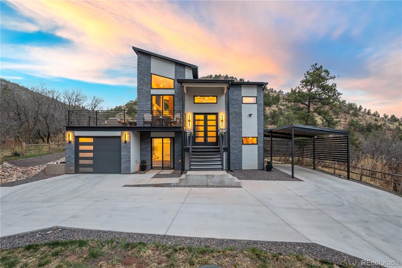 284 Crystal Park Rd, Manitou Springs, CO 80829