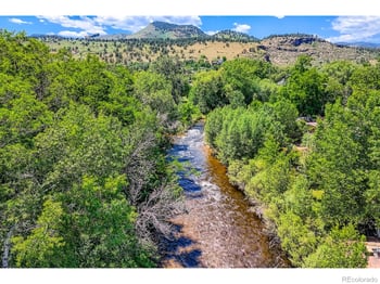 11 Red Gulch Rd, Lyons, CO 80540