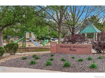 574 Indian Peaks Trl, Lafayette, CO 80026