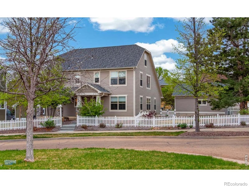 574 Indian Peaks Trl W, Lafayette, CO 80026