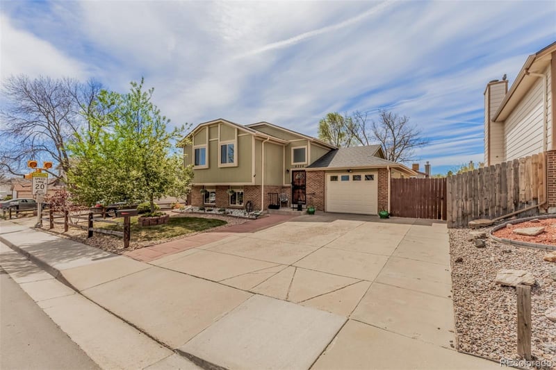 6328 69th Ave, Arvada, CO 80003