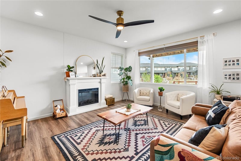 409 Overbrook Ln, Longmont, CO 80504