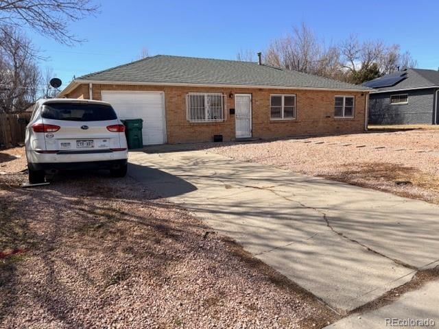 881 Tucson St, Aurora, CO 80011