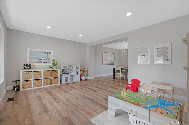 9272 Crestmore Way, Highlands Ranch, CO 80126