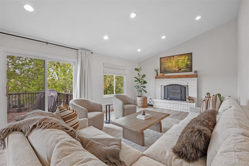 9272 S Crestmore Way, Highlands Ranch, CO 80126