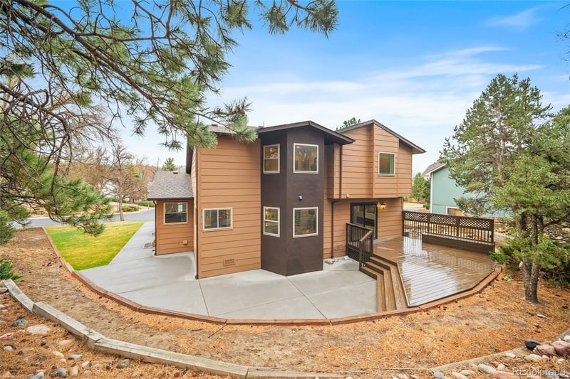 935 War Eagle Dr, Colorado Springs, CO 80919