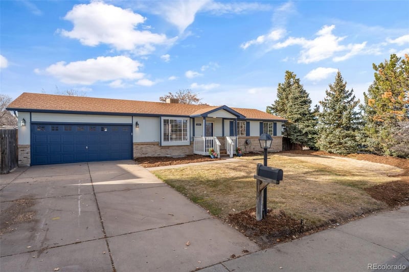2701 Jasper St, Aurora, CO 80013