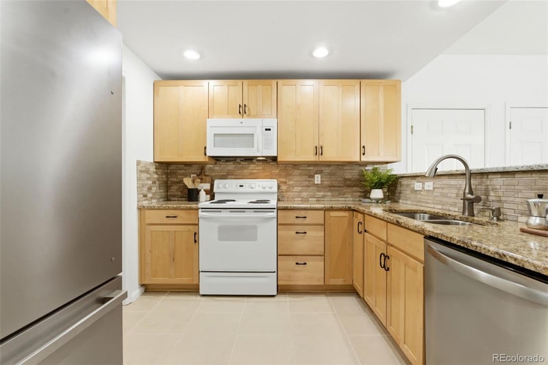 2153 S Fulton Cir #101, Aurora, CO 80247