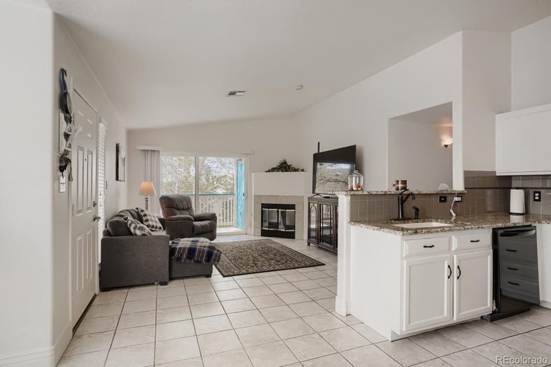 8437 Thunder Ridge Way #204, Highlands Ranch, CO 80126