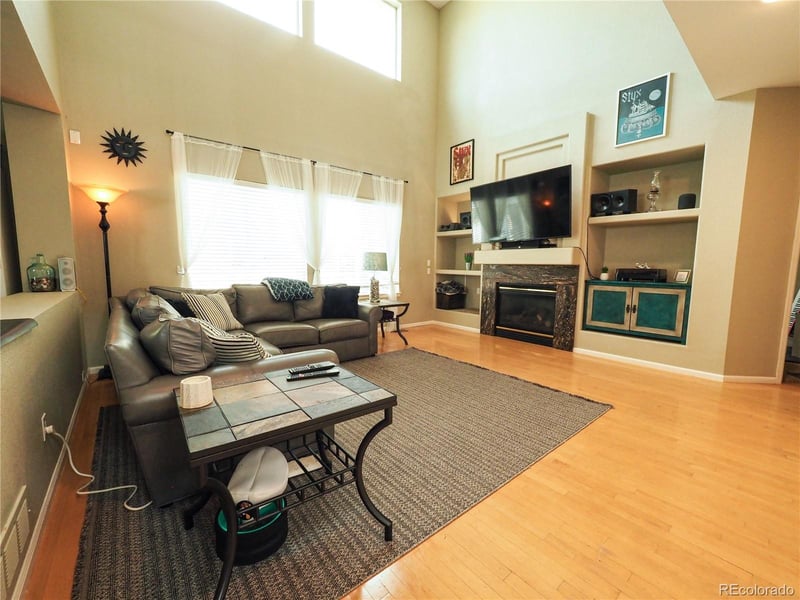 6668 Killarney Ct, Aurora, CO 80016