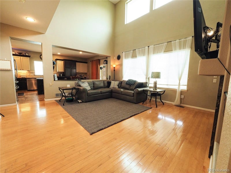 6668 Killarney Ct, Aurora, CO 80016