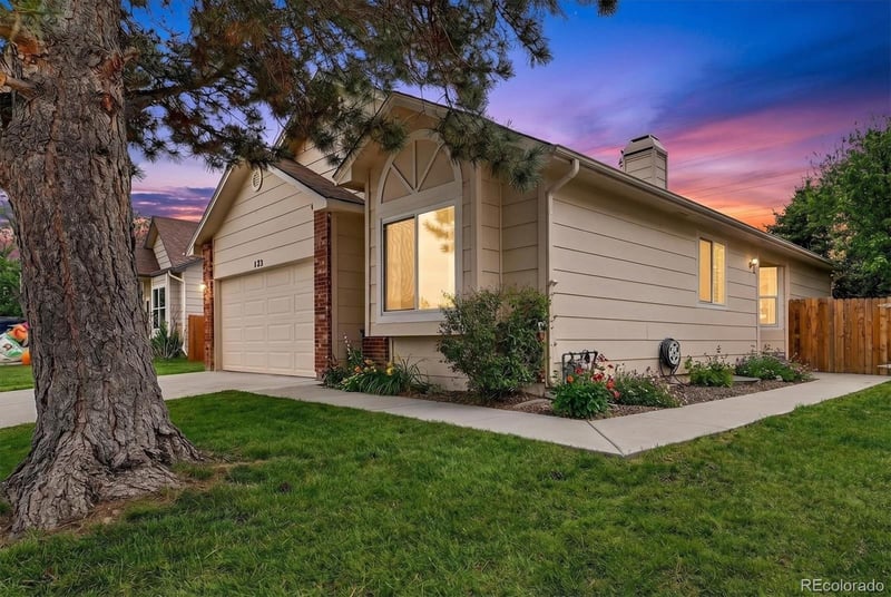 125 Holcomb St, Castle Rock, CO 80104