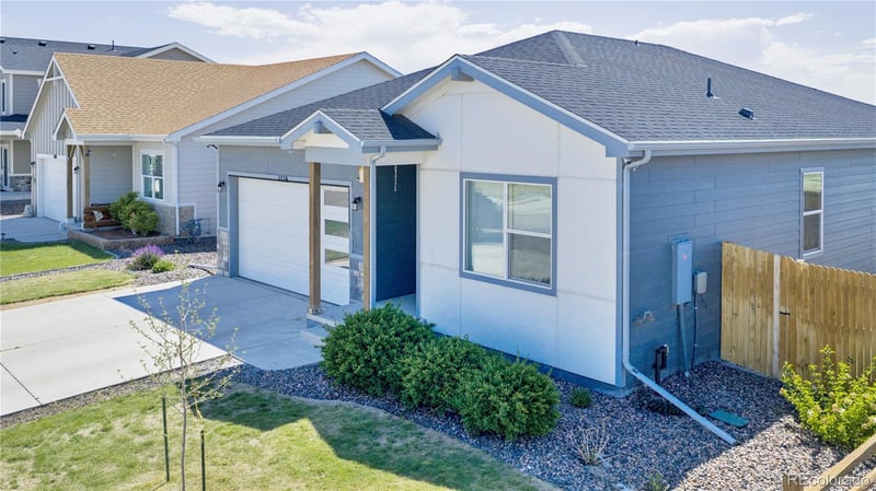 1116 Coyote Ln, Wiggins, CO 80654