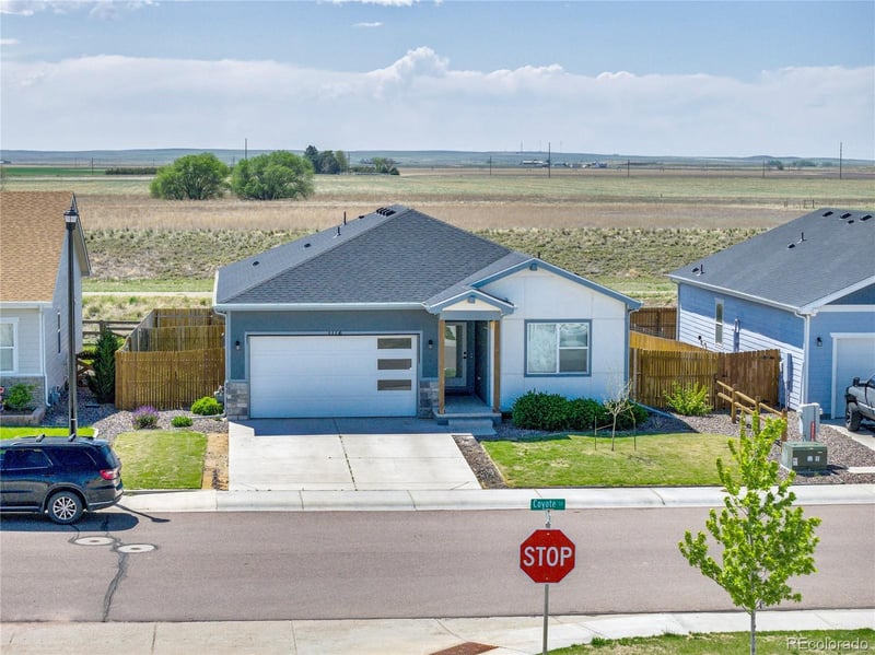 1116 Coyote Ln, Wiggins, CO 80654
