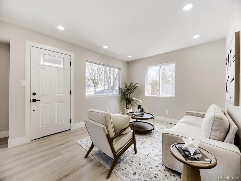 1171 Geneva St, Aurora, CO 80010