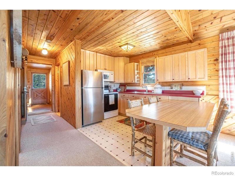 2737 Red Ashby Rd, Livermore, CO 80536