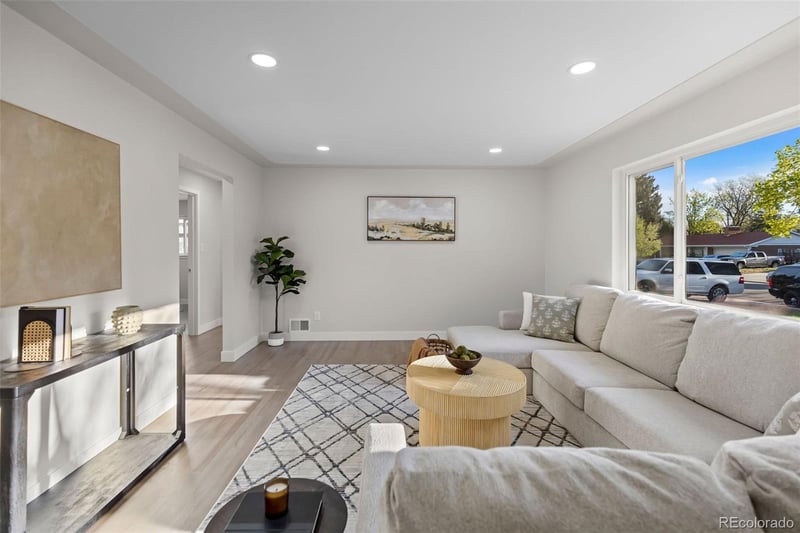 223 Nome St, Aurora, CO 80010