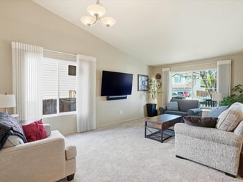 2136 98th Ave, Thornton, CO 80229