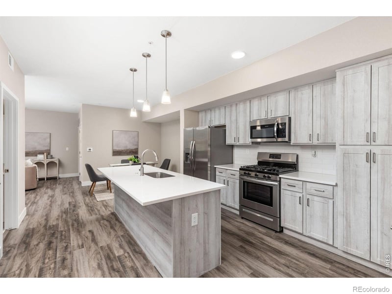 290 Cherrywood Dr #101, Lafayette, CO 80026