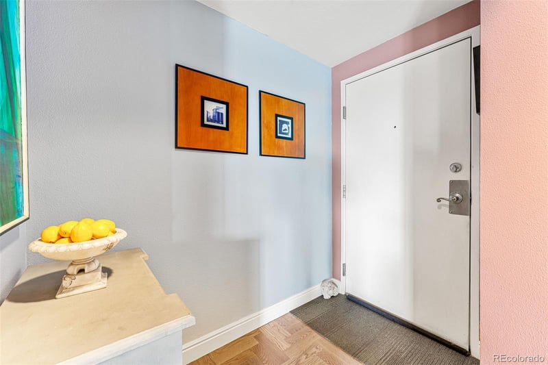 100 Park Ave #2006, Denver, CO 80205