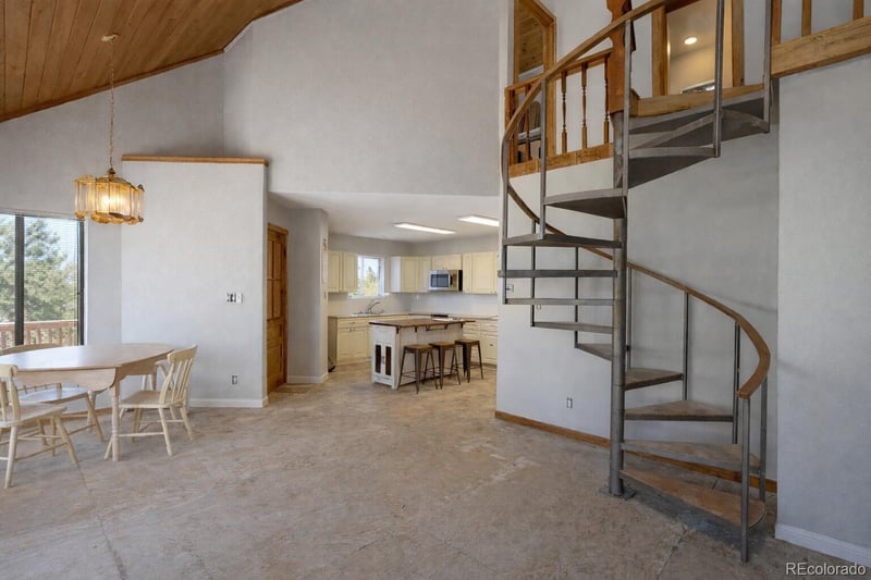 968 Chickasaw Dr, Walsenburg, CO 81089