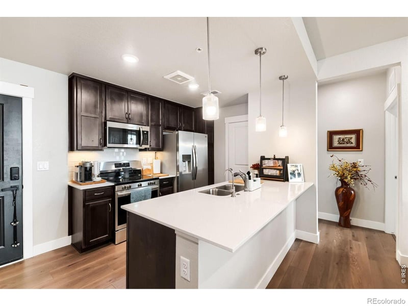 285 High Point Dr #H-205, Longmont, CO 80504