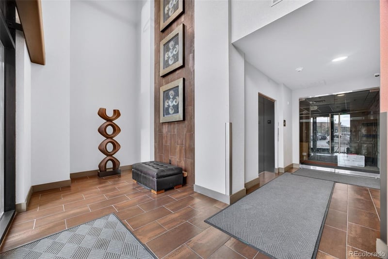 10111 Inverness Main St #302, Englewood, CO 80112