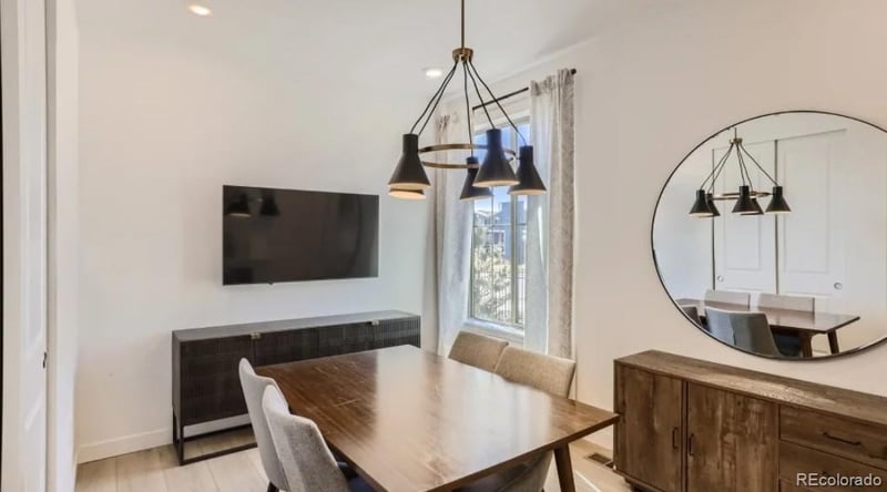 24704 Kettle Ct, Aurora, CO 80016