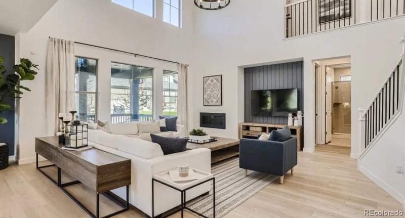 24704 Kettle Ct, Aurora, CO 80016